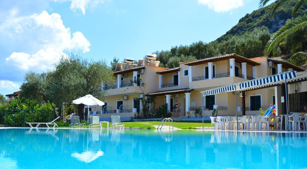 Rising Sun Apartments & Studios Benitses (Corfu) Exterior foto
