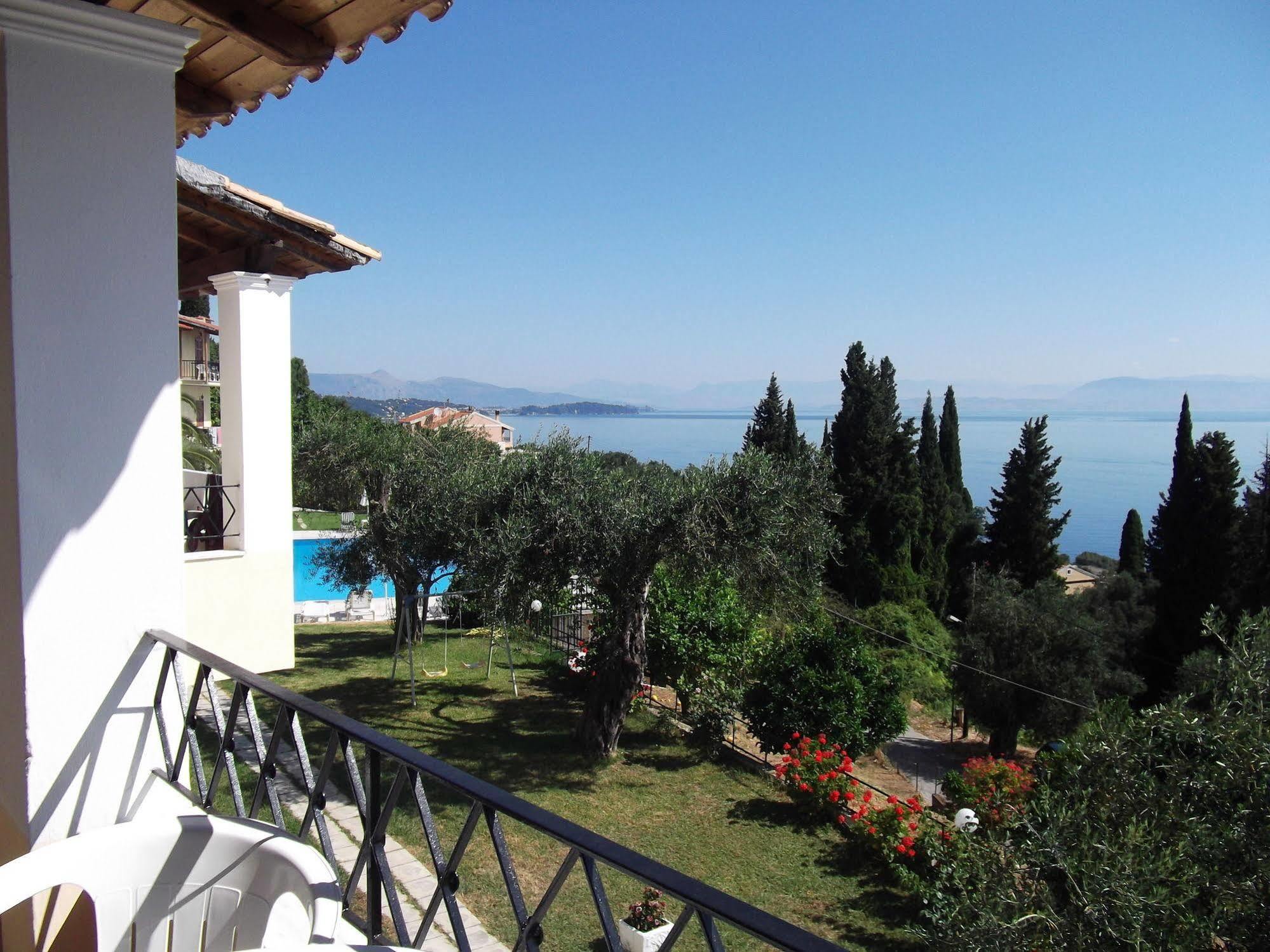 Rising Sun Apartments & Studios Benitses (Corfu) Exterior foto