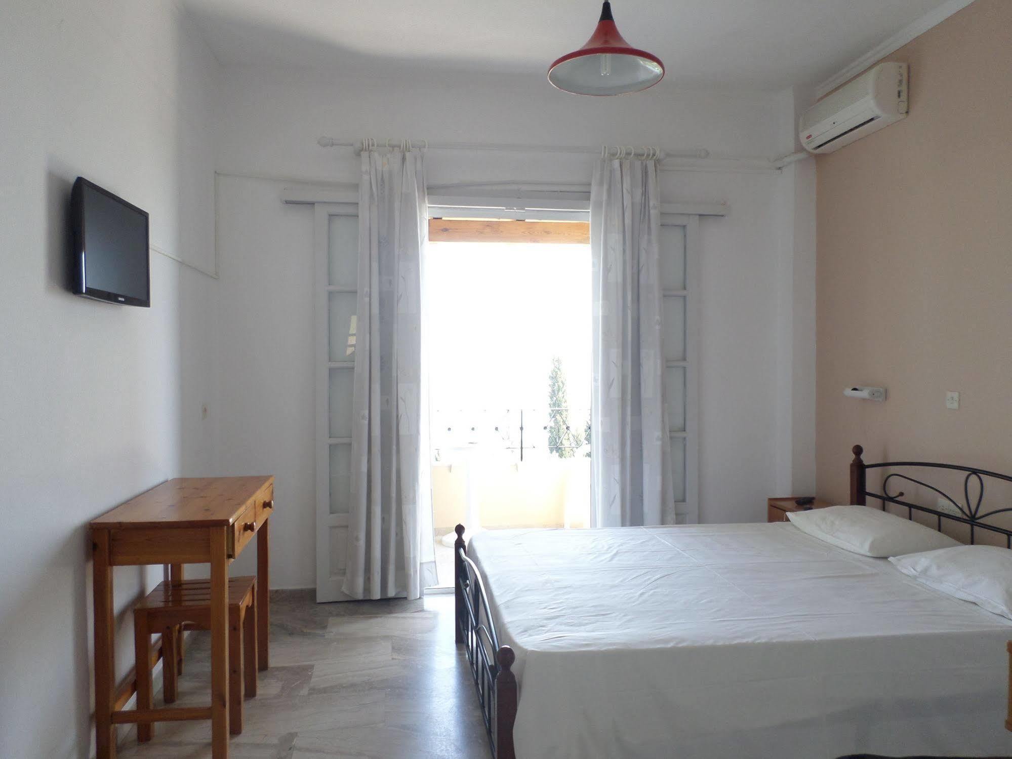 Rising Sun Apartments & Studios Benitses (Corfu) Exterior foto