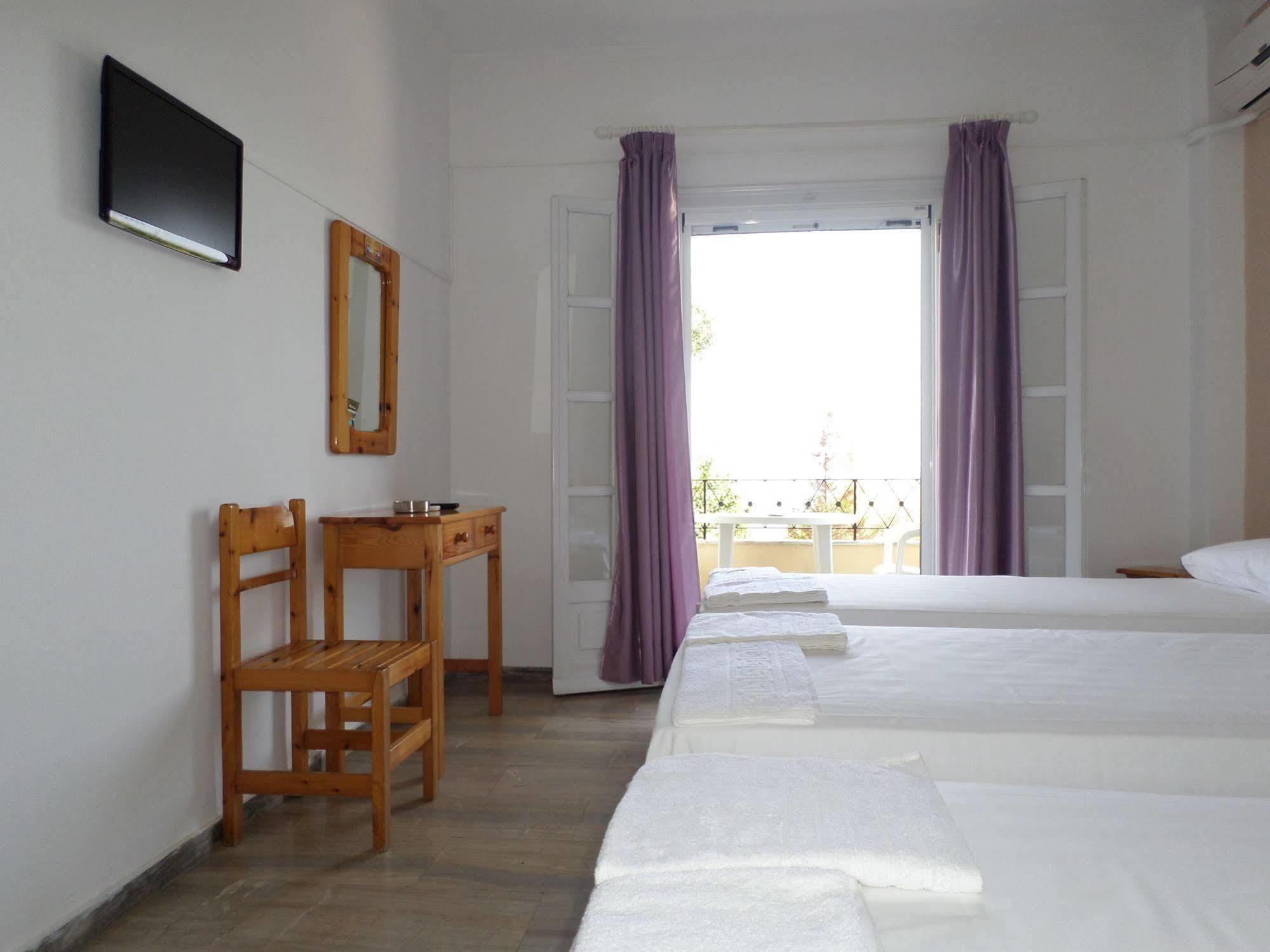 Rising Sun Apartments & Studios Benitses (Corfu) Exterior foto