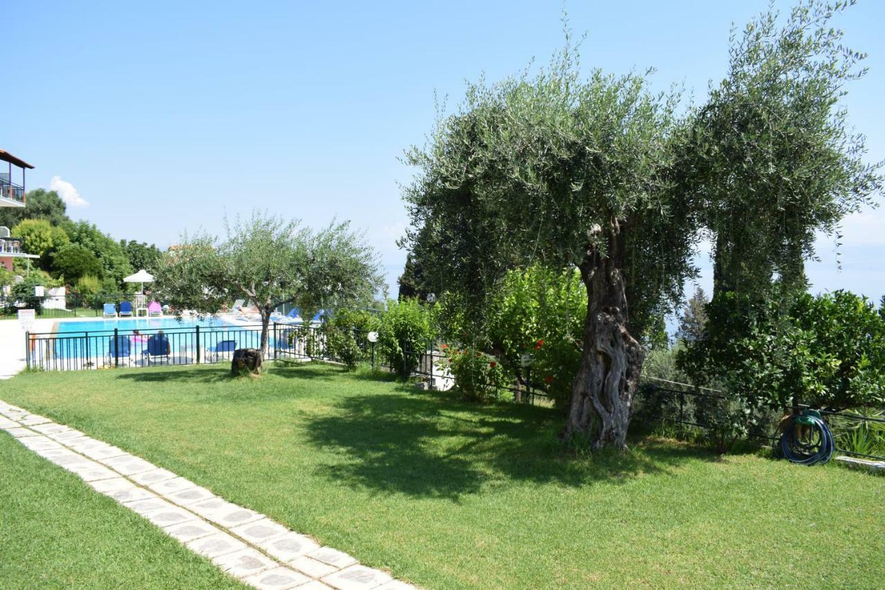 Rising Sun Apartments & Studios Benitses (Corfu) Exterior foto