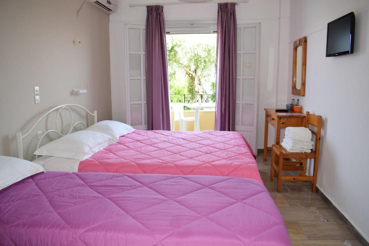 Rising Sun Apartments & Studios Benitses (Corfu) Exterior foto